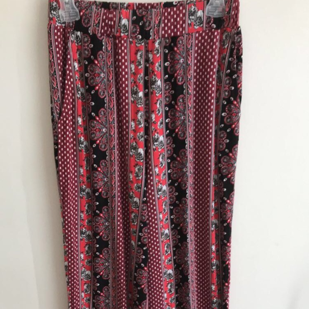 Wide leg pants